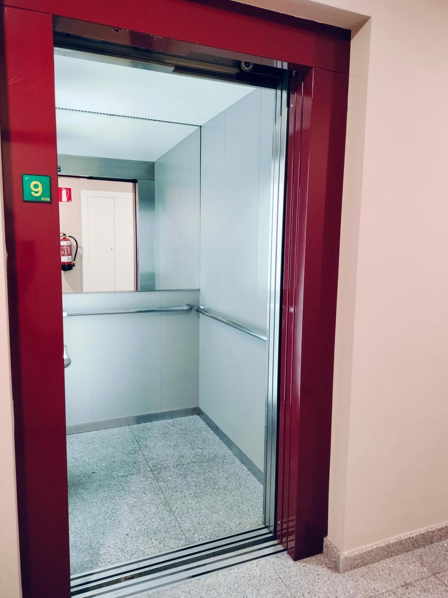 דירות ברמאו Apartamento Patxike Con Plaza De Garaje מראה חיצוני תמונה
