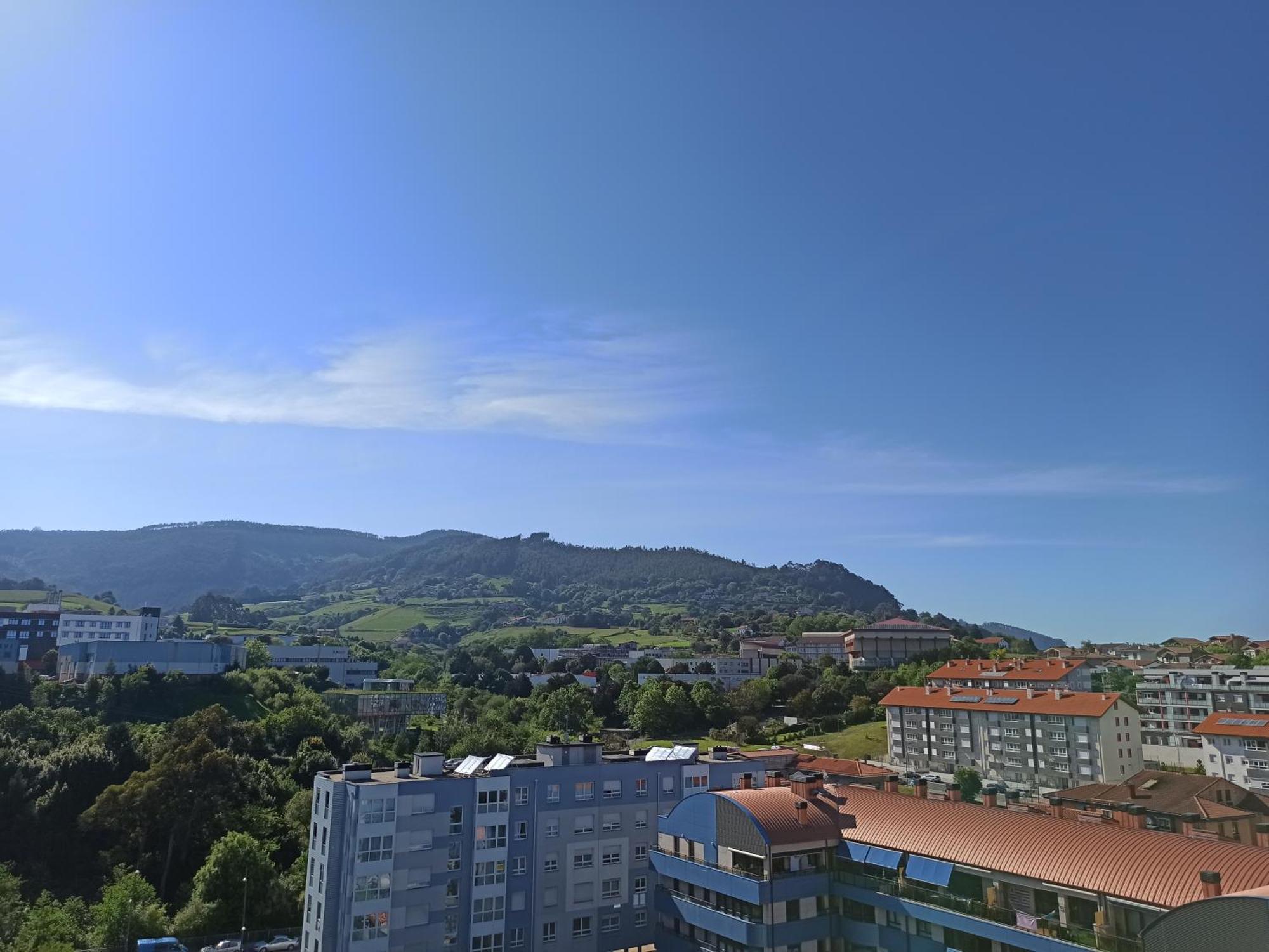דירות ברמאו Apartamento Patxike Con Plaza De Garaje חדר תמונה